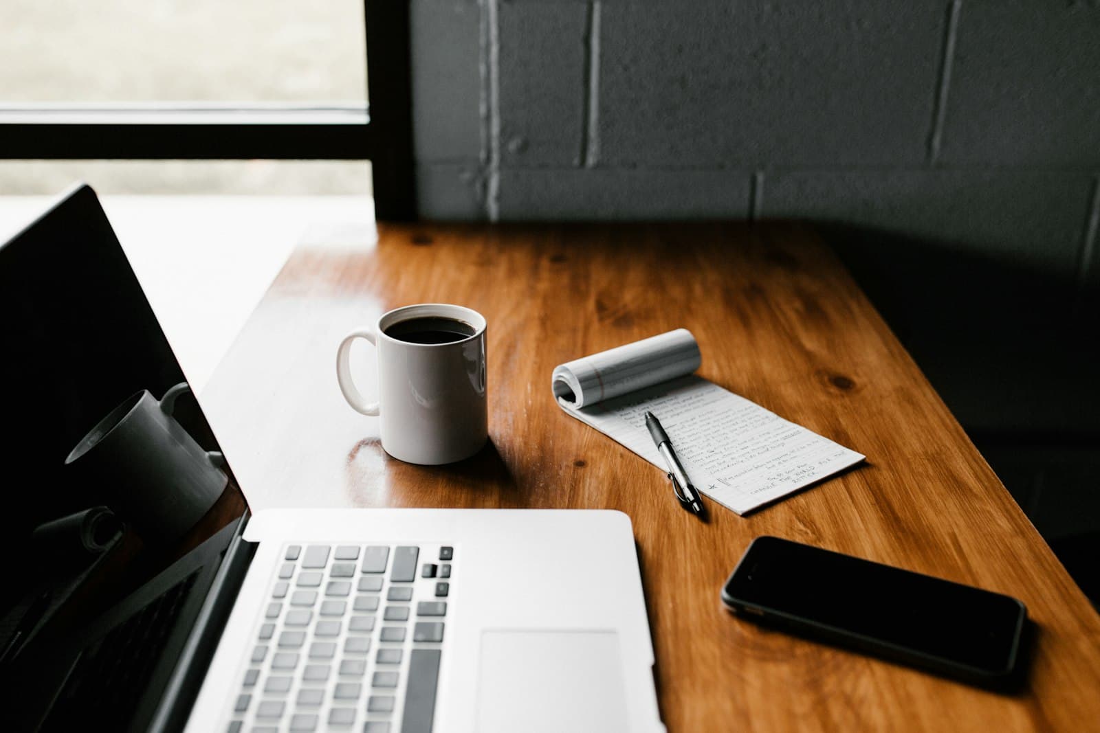 Publikasi wawasan rekayasa web, SEO teknis, dan arsitektur software